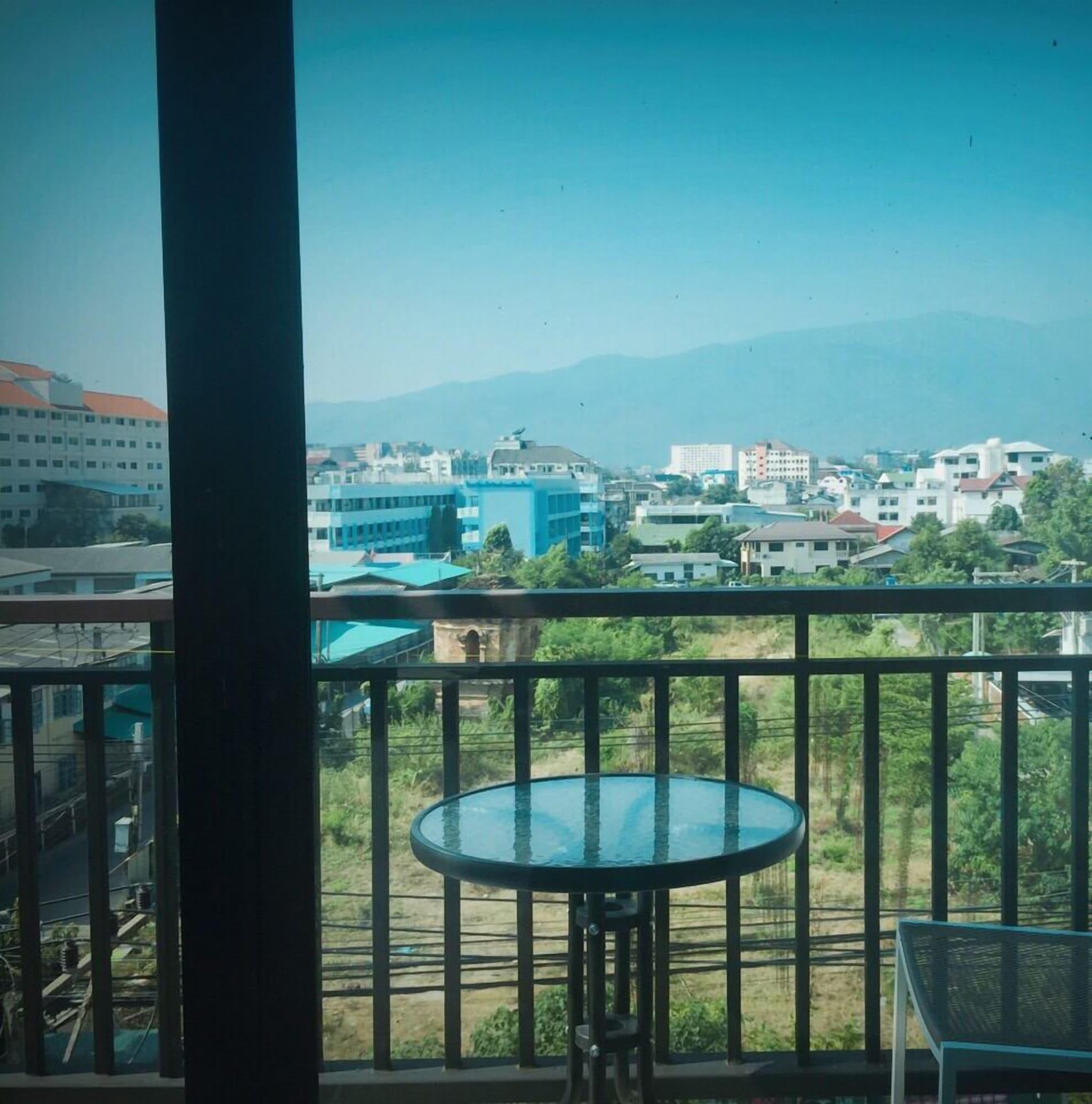 Rinrada Loft Resident Hotel Chiang Mai Ngoại thất bức ảnh