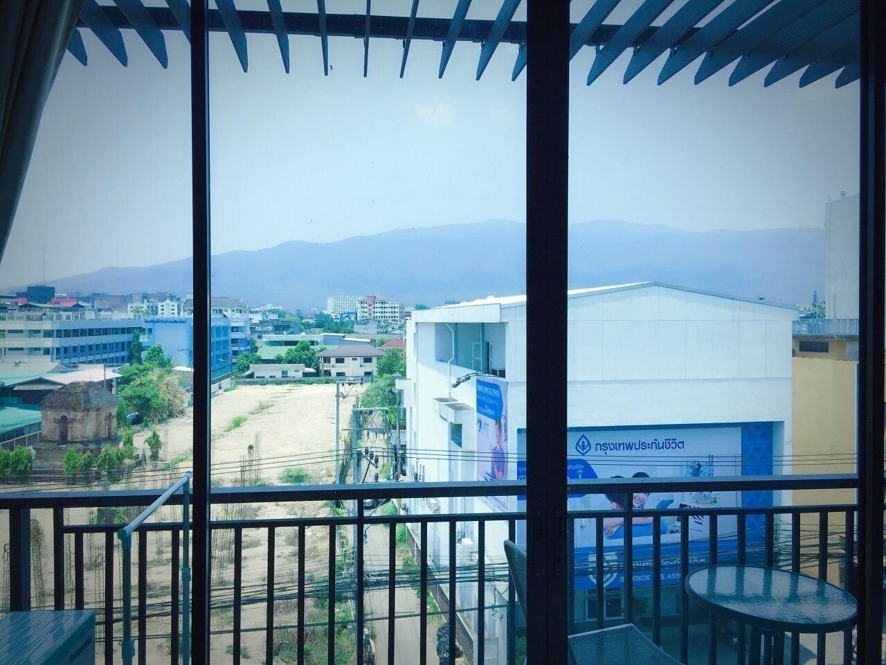Rinrada Loft Resident Hotel Chiang Mai Ngoại thất bức ảnh