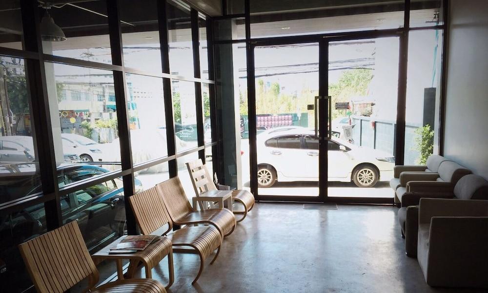 Rinrada Loft Resident Hotel Chiang Mai Ngoại thất bức ảnh